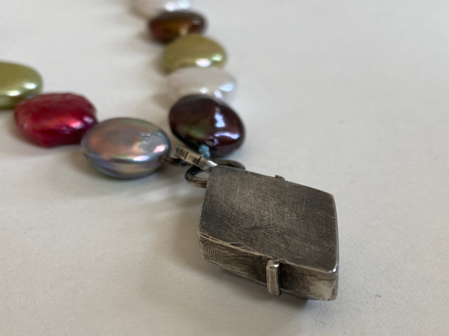 Multi-color pearl and quartz necklace