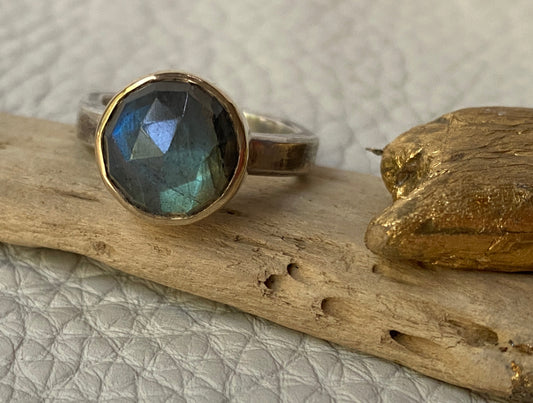 Labradorite Finger Ring