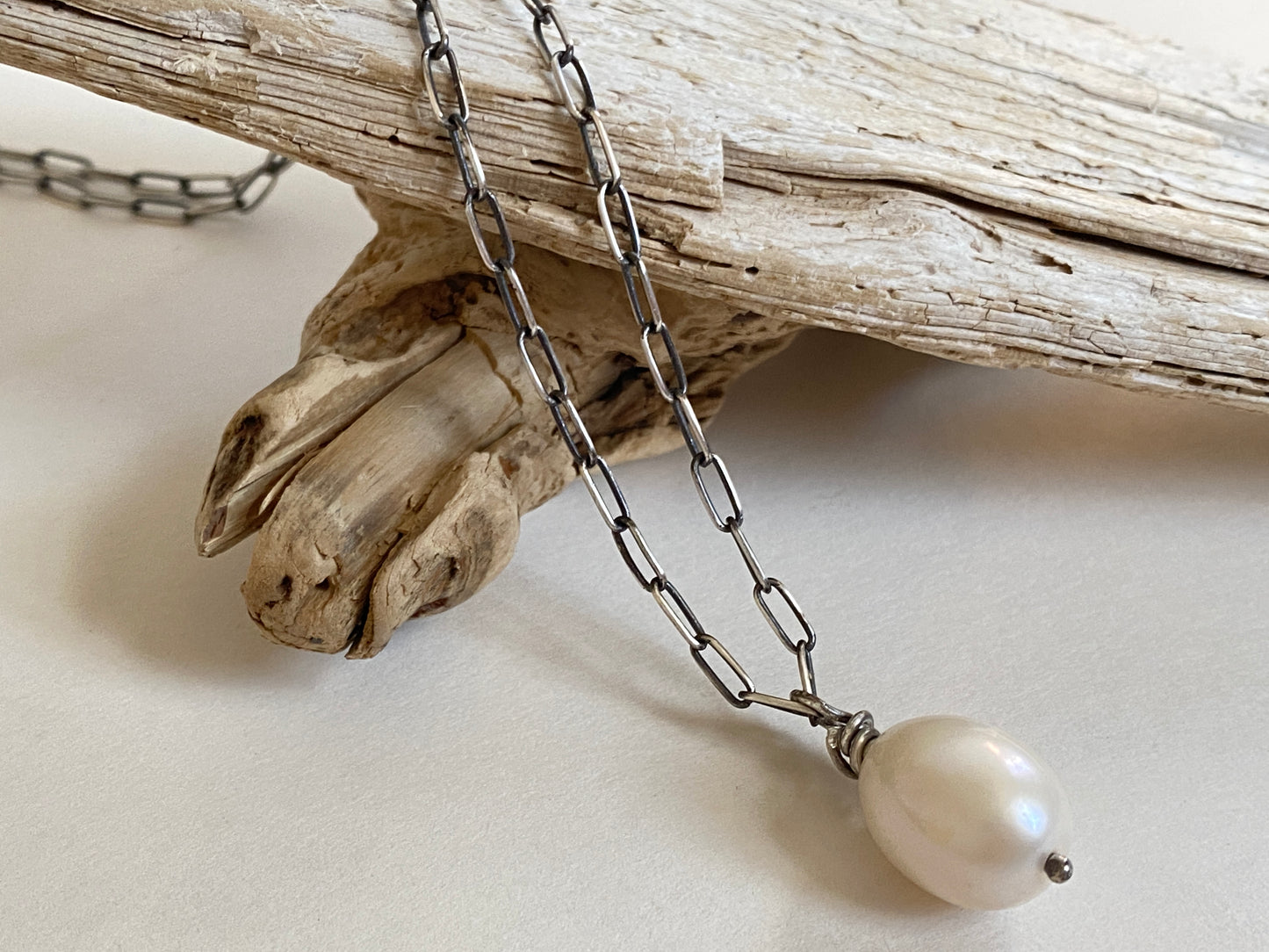 Solo Pearl Necklace